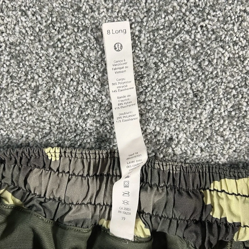 Lululemon Speed Up Shorts Camo Green Yellow Women's Size 8 Long Running